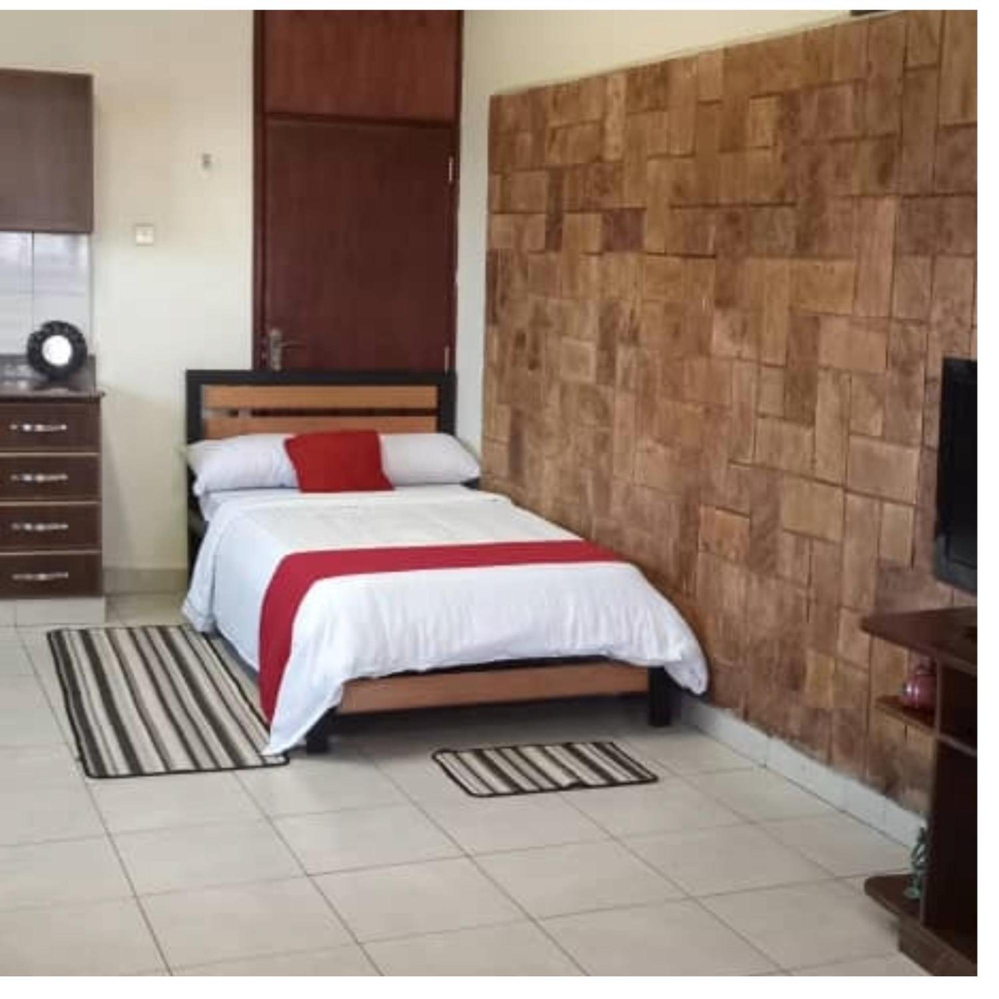 The Abode Apartments Lake View & Breakfast Suite Near Beach Entebbe Esterno foto
