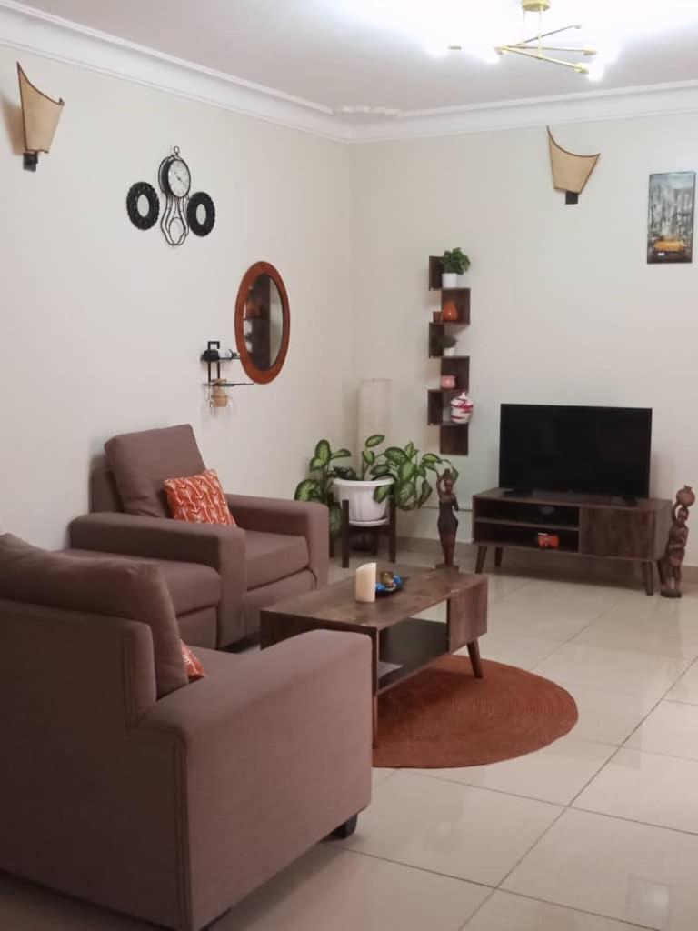 The Abode Apartments Lake View & Breakfast Suite Near Beach Entebbe Esterno foto