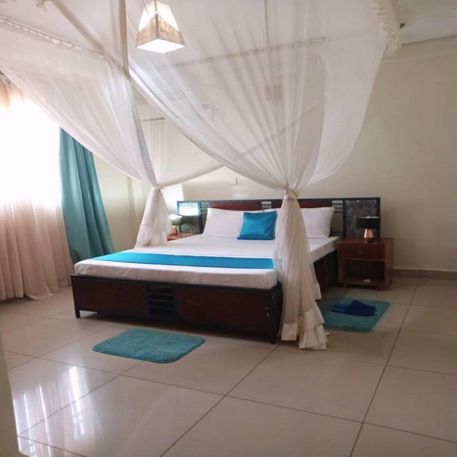 The Abode Apartments Lake View & Breakfast Suite Near Beach Entebbe Esterno foto